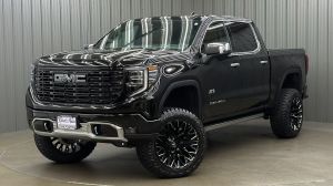 Lifted 2026 GMC Sierra 1500 Denali Ultimate Short Bed w/ Sunroof
