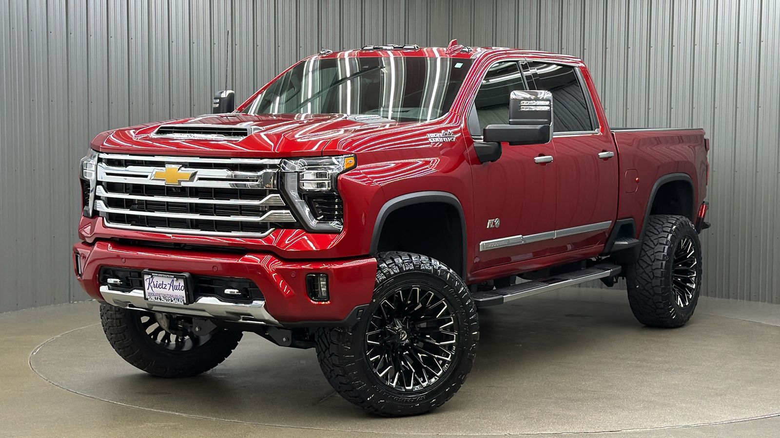 Lifted 2026 Chevrolet Silverado 2500HD High Country Premium Short Bed w/ Tech & Sunroof