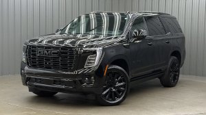 2026 GMC Yukon Denali w/ COLORMATCH, Power Steps & Sunroof