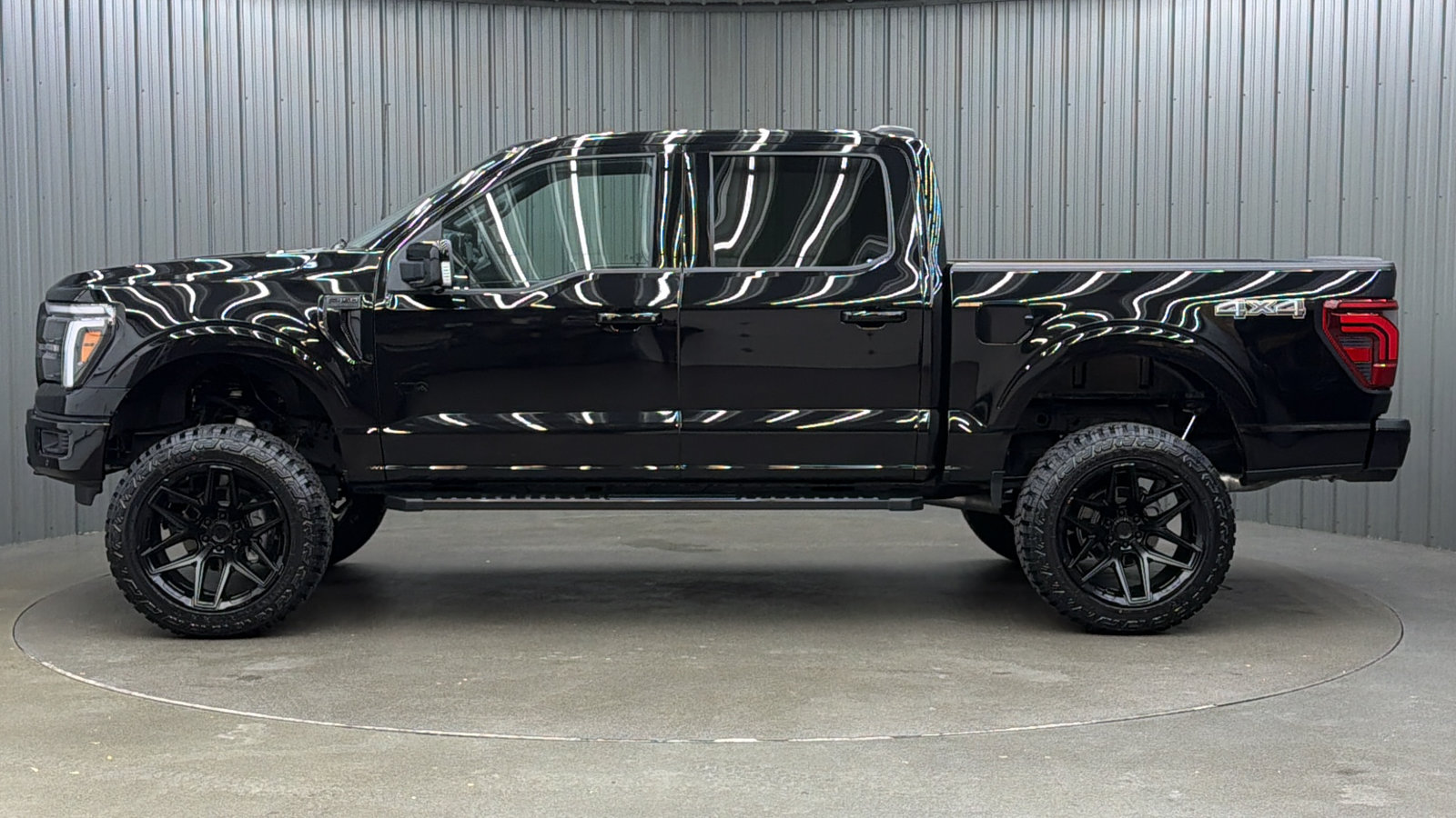 2026 Ford F-150 Lariat - Photo 2