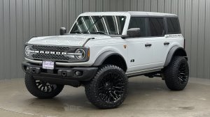 Lifted 2026 Ford Bronco Badlands w/ 334A Lux, Sasquatch & Hard Top