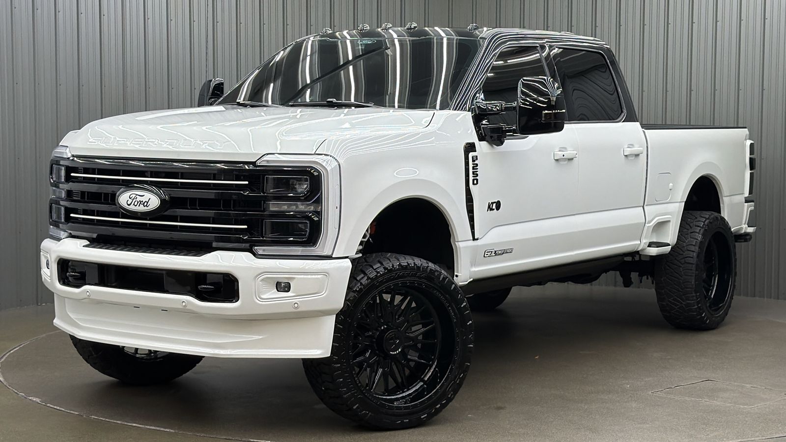 Lifted 2026 Ford F-250SD Platinum Short Bed w/ COLORMATCH, 703A & Moonroof
