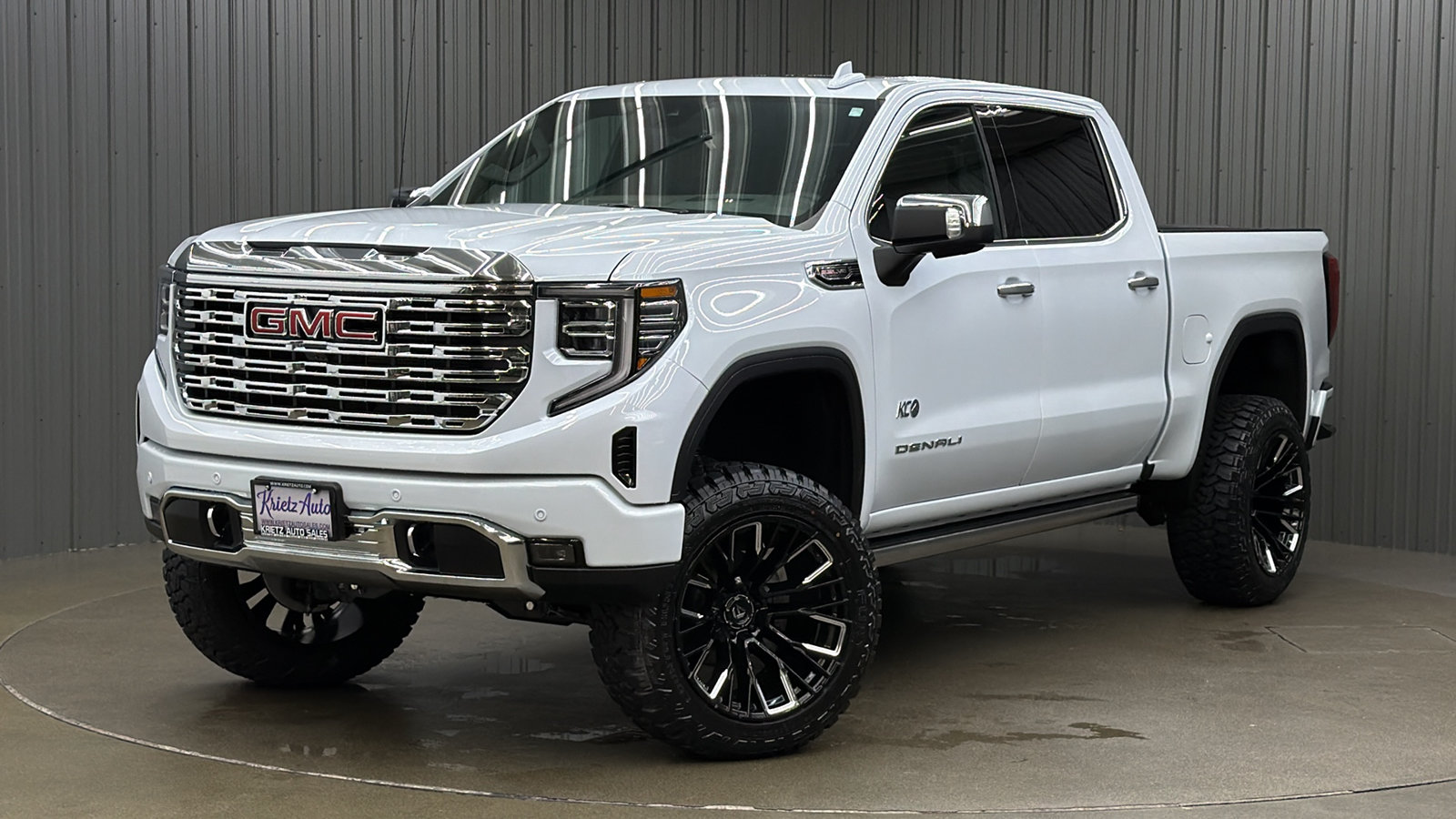 Lifted 2026 GMC Sierra 1500 Denali Reserve Short Bed w/ Tech & Sunroof