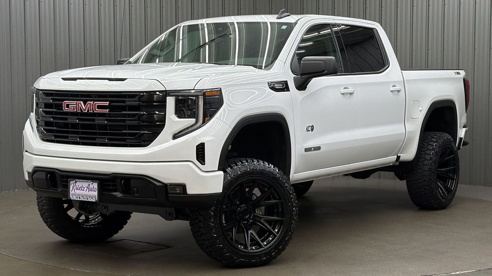 Lifted 2026 GMC Sierra 1500 Elevation X31 Short Bed w/ Black Package