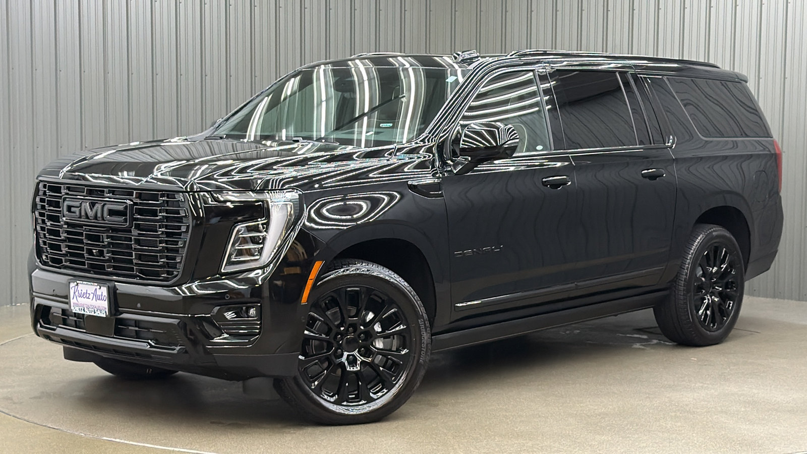 2026 GMC Yukon XL Denali Ultimate w/ COLORMATCH & Sunroof