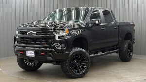Lifted 2026 Chevrolet Silverado 1500 LT Trail Boss Premium Short Bed w/ Dark Essentials