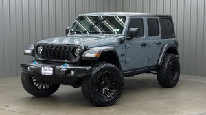 Lifted 2024 Jeep Wrangler Willys 4xe w/ Convenience, Safety & Hard Top