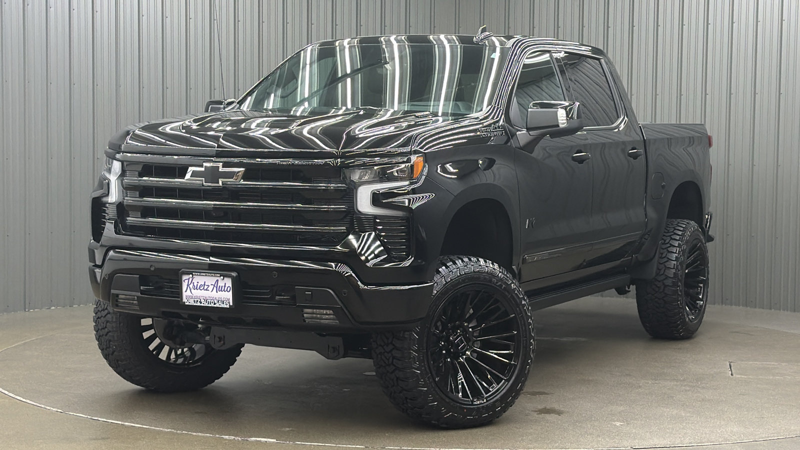 Lifted 2026 Chevrolet Silverado 1500 High Country Midnight Edition Short Bed w/ Tech & Sunroof