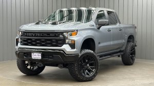 Lifted 2026 Chevrolet Silverado 1500 Custom Trail Boss Short Bed w/ Dark Appearance Pkg