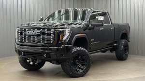 Lifted 2026 GMC Sierra 2500HD Denali Ultimate Short Bed w/ Max Tow & Sunroof