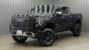 Lifted 2026 GMC Sierra 1500 Denali Ultimate Short Bed w/ Sunroof