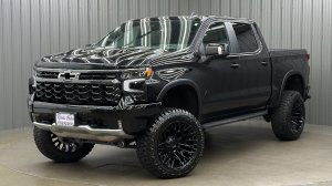Lifted 2026 Chevrolet Silverado 1500 ZR2 Short Bed w/ Dark Appearance Pkg & Sunroof