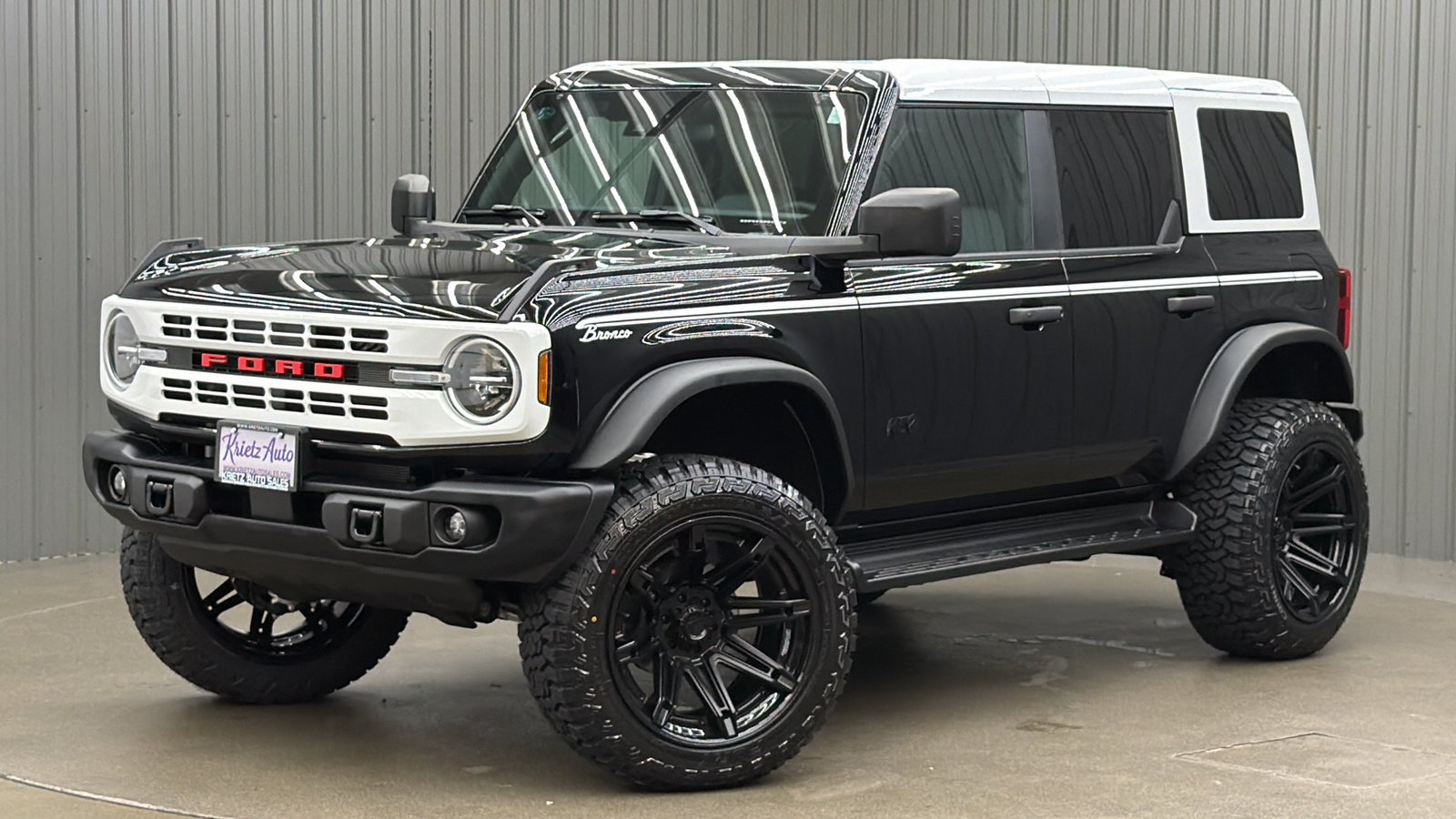 Lifted 2026 Ford Bronco Heritage Edition w/ 662A & Hard Top
