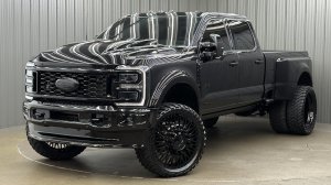 Lifted 2026 Ford F-450SD Platinum PLUS FX4 Long Bed w/ COLORMATCH, 773A & Moonroof