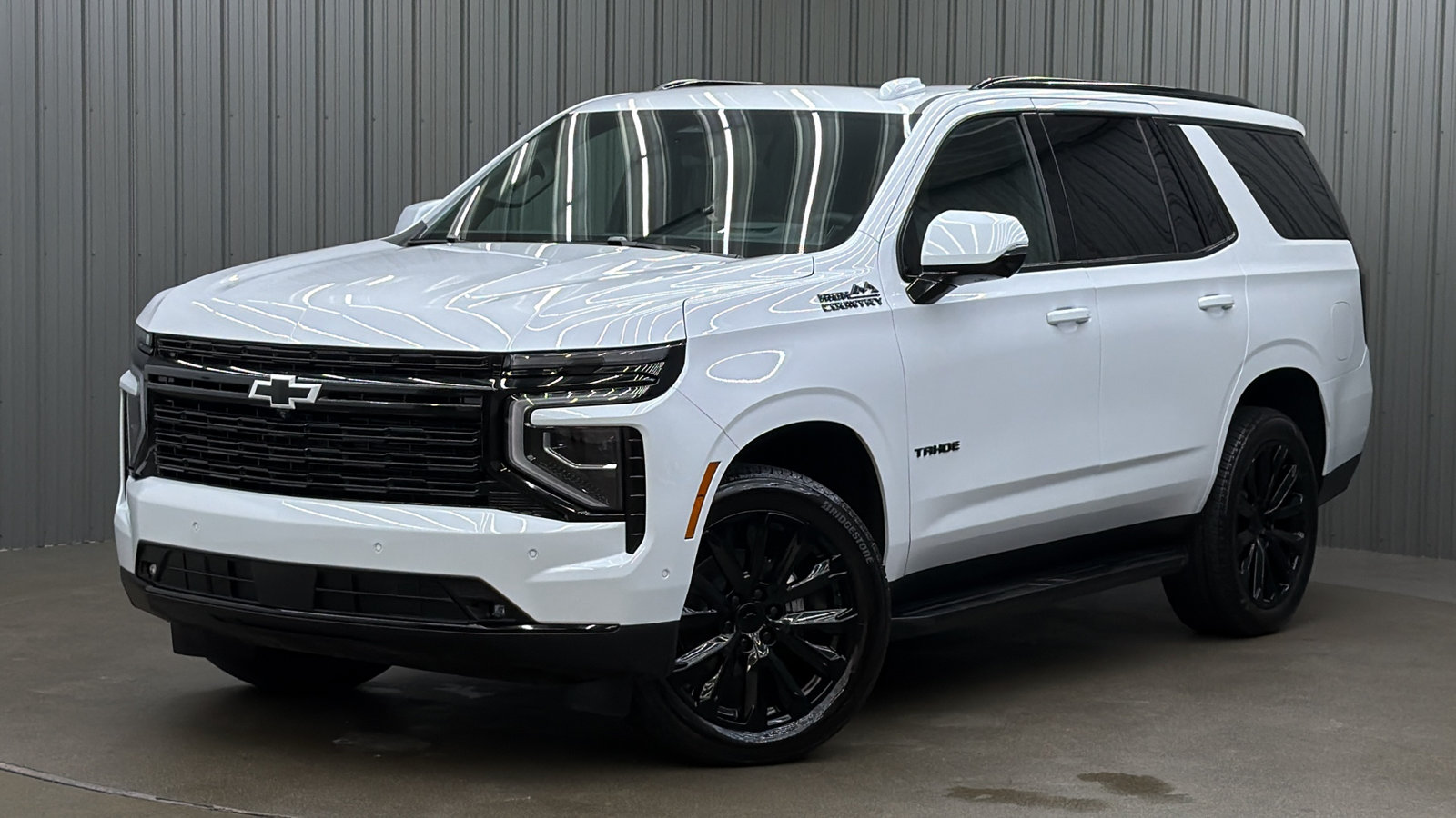2026 Chevrolet Tahoe High Country w/ COLORMATCH, Tow Pkg & Sunroof