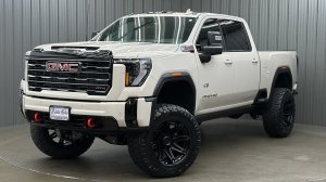 Lifted 2026 GMC Sierra 2500HD AT4 Premium Plus Short Bed w/ Sunroof