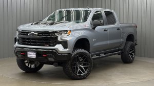 Lifted 2026 Chevrolet Silverado 1500 LT Trail Boss Short Bed w/ Convenience 2